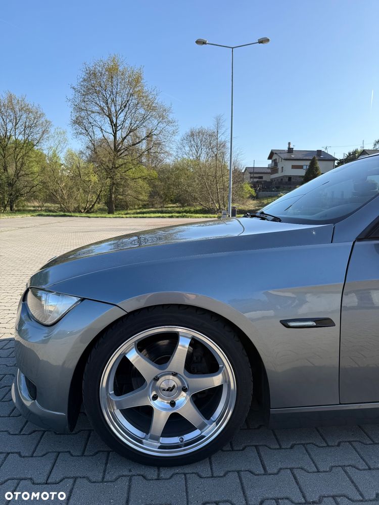 BMW Seria 3 320i - 17