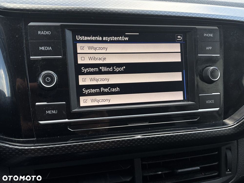 Volkswagen T-Cross - 20