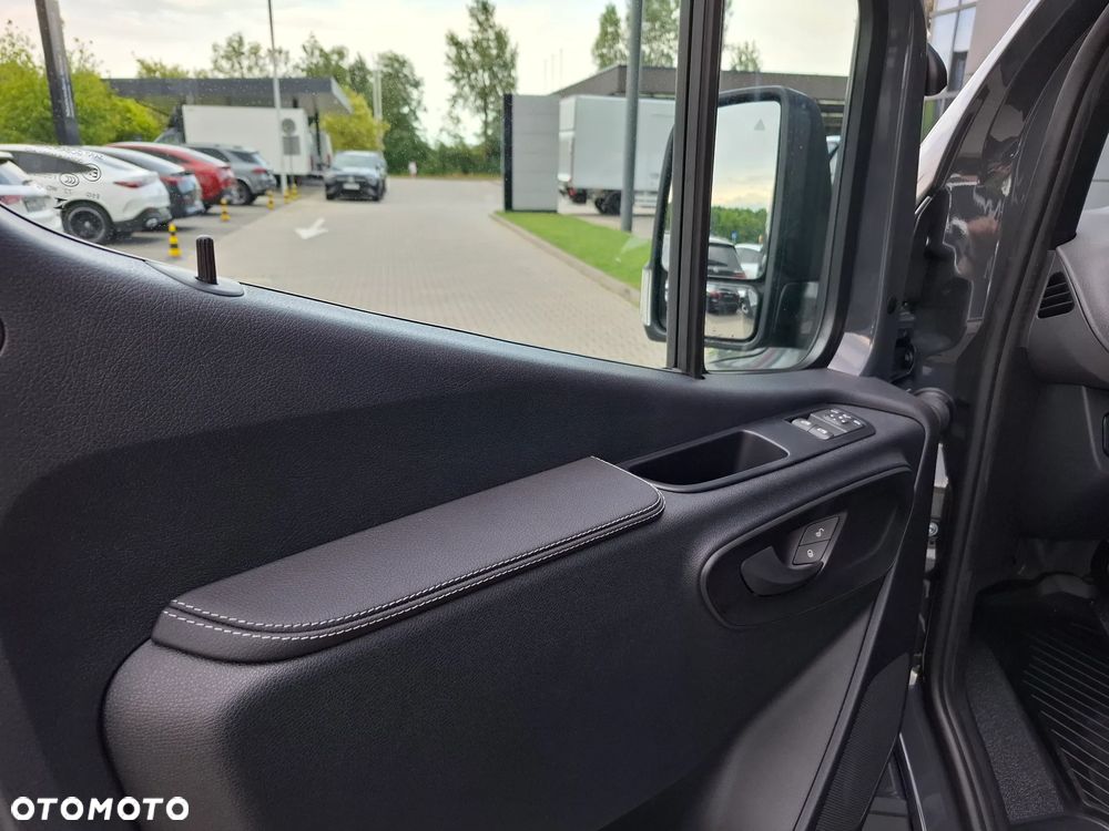 Mercedes-Benz Sprinter 319 CDI Furgon PRO 3665 mm L2H2 - 34