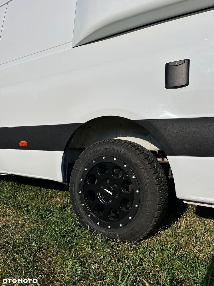 Mercedes-Benz Sprinter 907.235 - 31