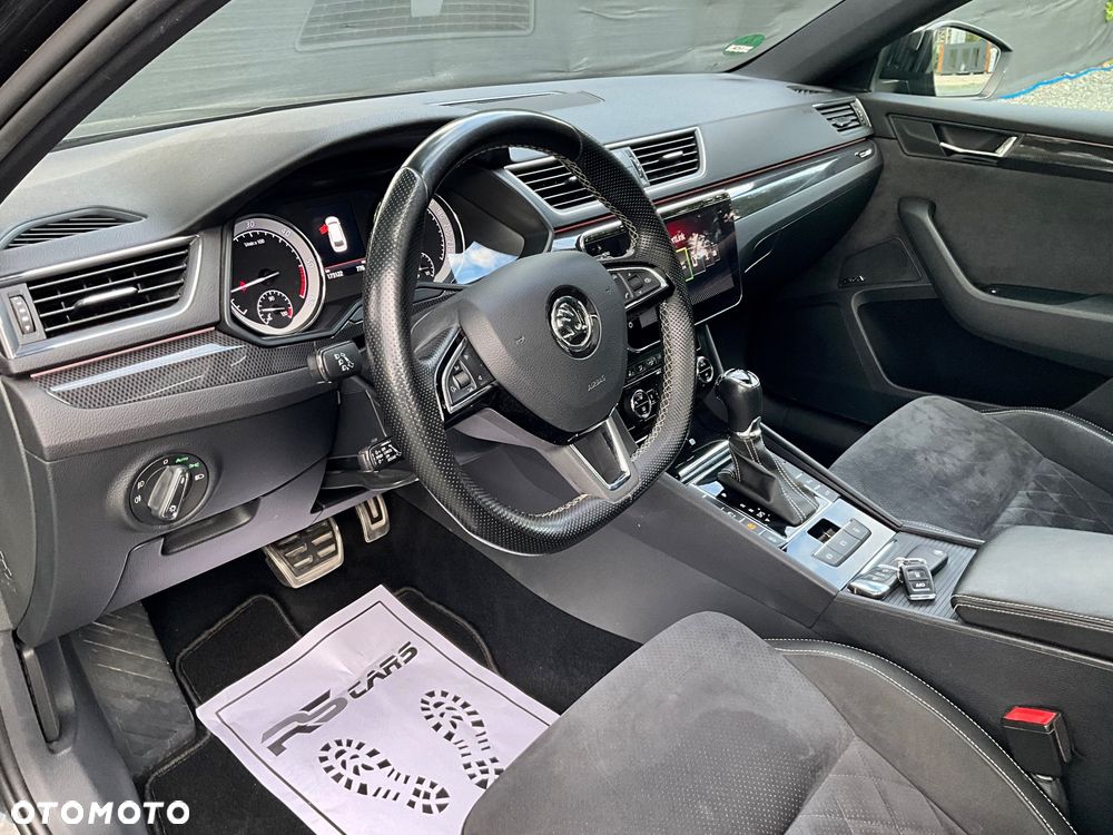 Skoda Superb 2.0 TDI DSG Sportline - 39