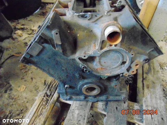 BMW E38 E65 4.0d 740d V8 M67 BLOK silnika BiTurbo - 5