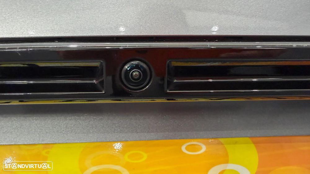 Peugeot e-2008 Allure - 4