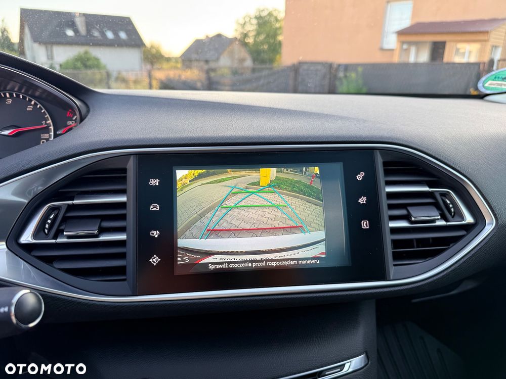 Peugeot 308 BlueHDi FAP 150 EAT6 Stop & Start Allure - 33