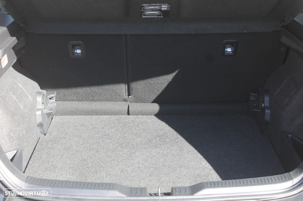 Toyota Auris 1.4 D-4D Exclusive - 37