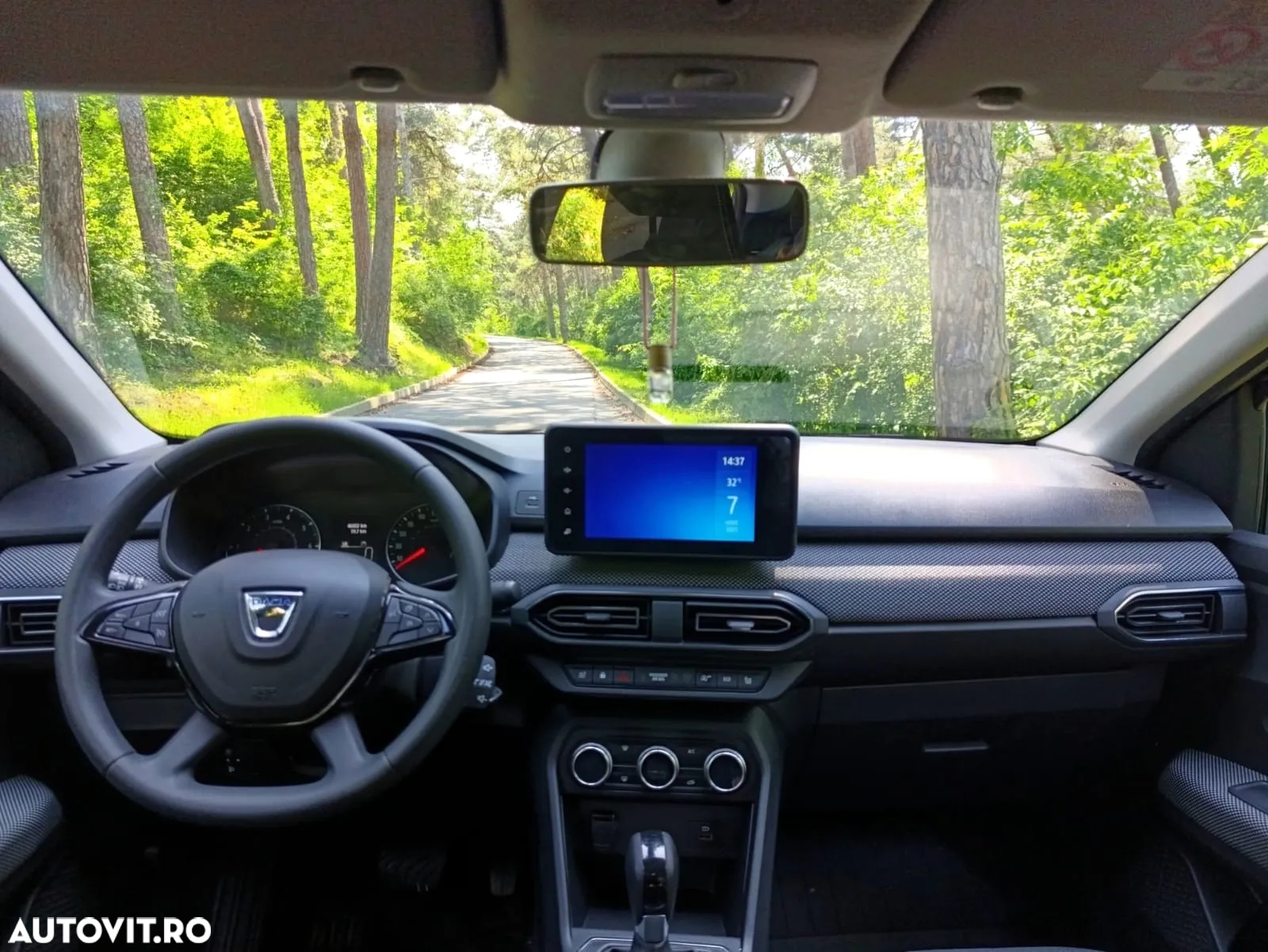 Dacia Logan TCe 90 CVT Comfort - 7