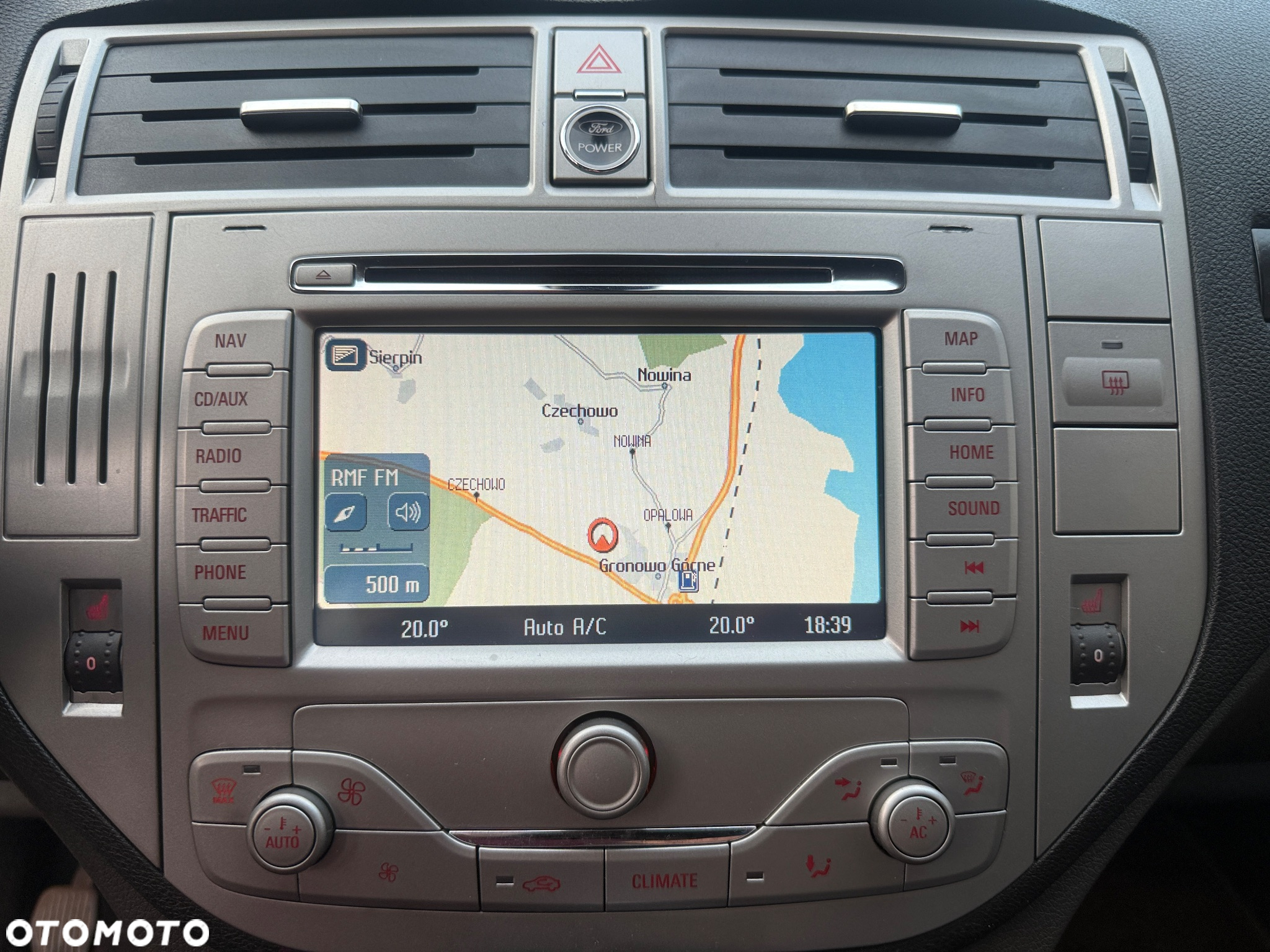 Ford Kuga - 24