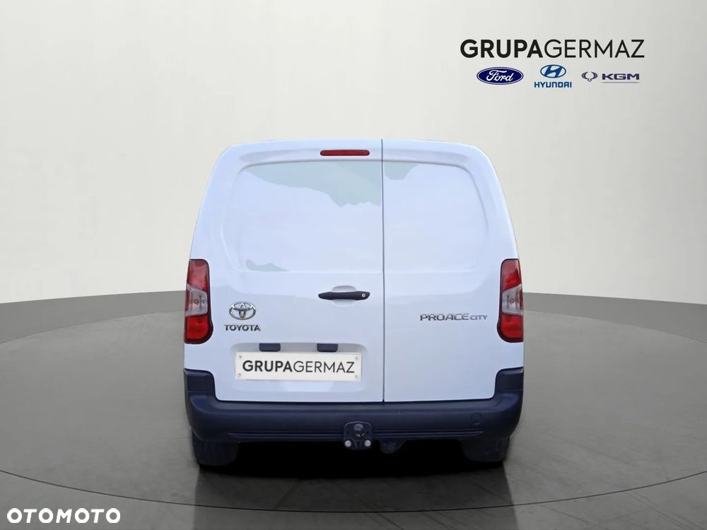 Toyota Proace City - 8
