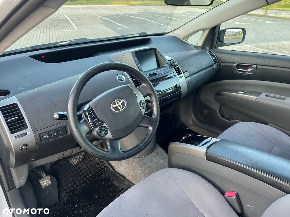 Toyota Prius 1.5 VVT-i Sol - 6
