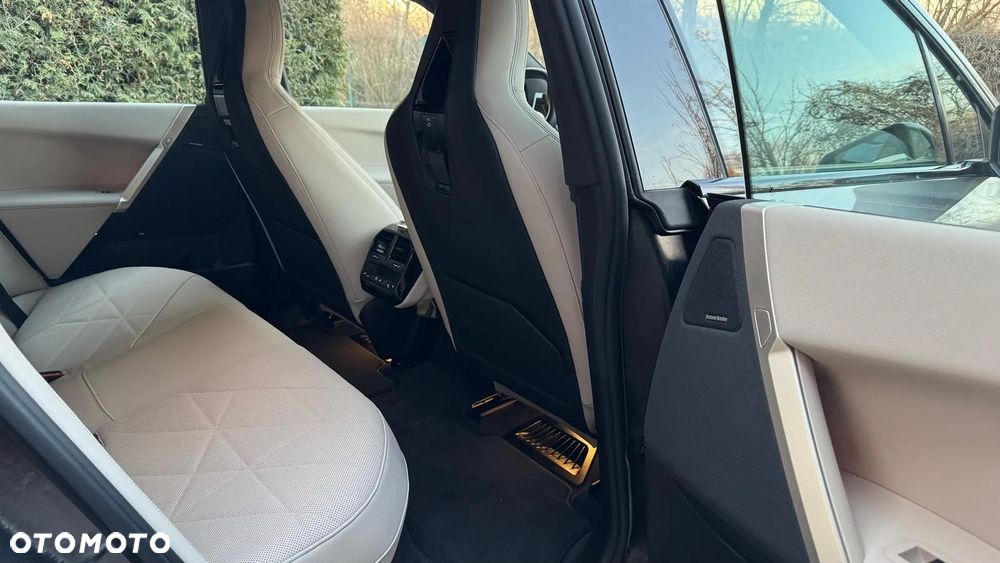 BMW iX xDrive40 76.6kWh - 11