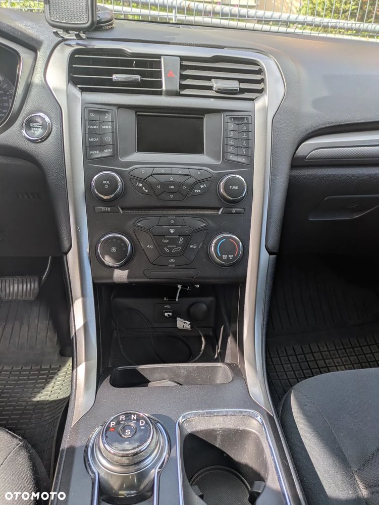 Ford Fusion - 7