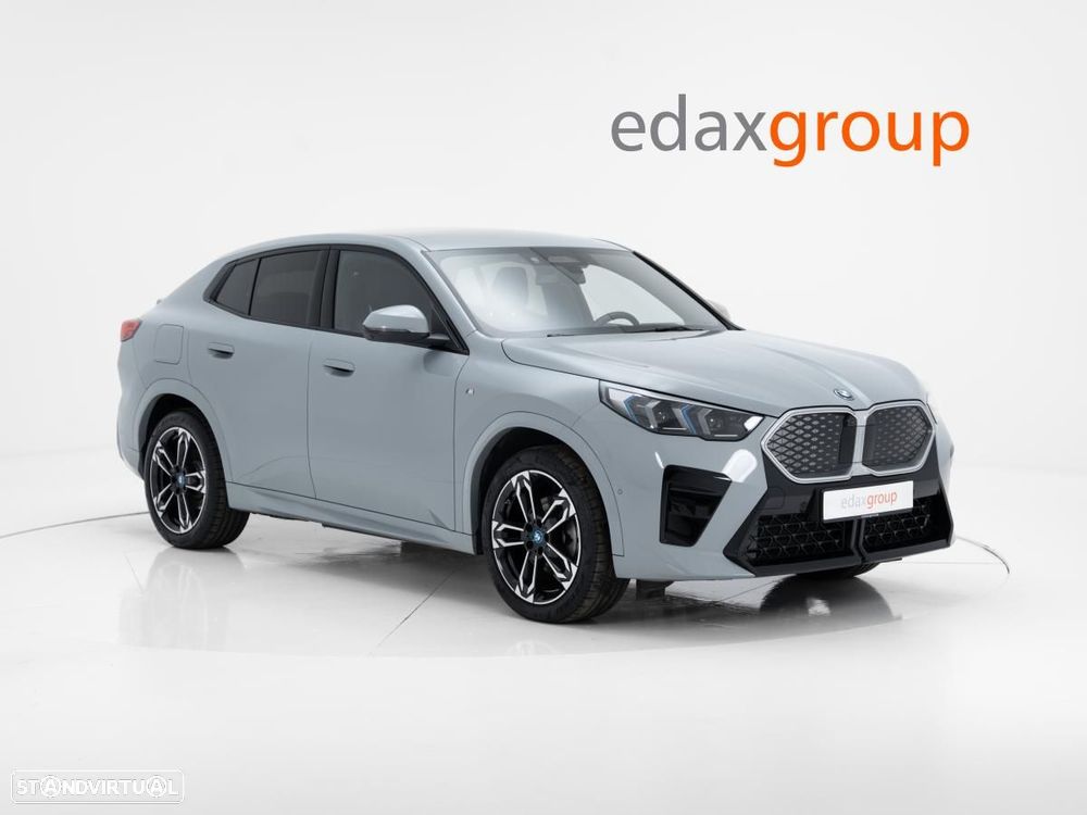 BMW iX2 eDrive20 Pack Desportivo M - 2