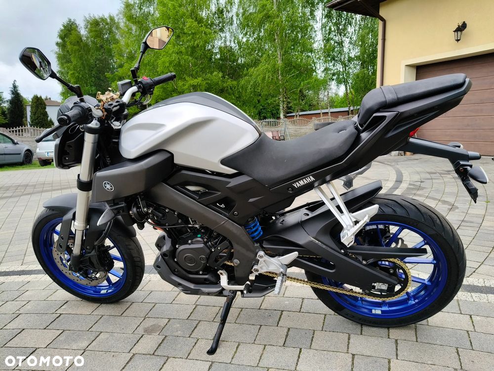 Yamaha MT - 3