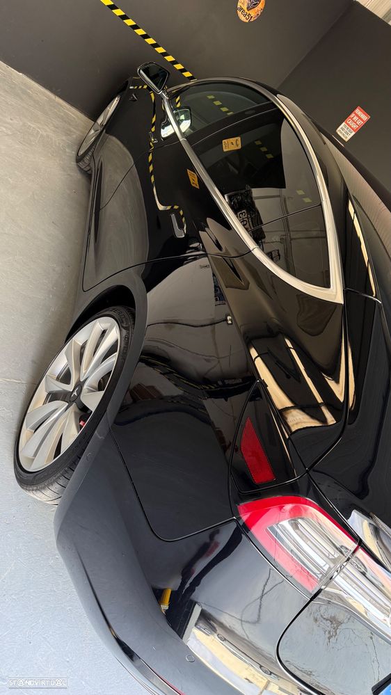 Tesla Model 3 Performance Dual Motor AWD - 29