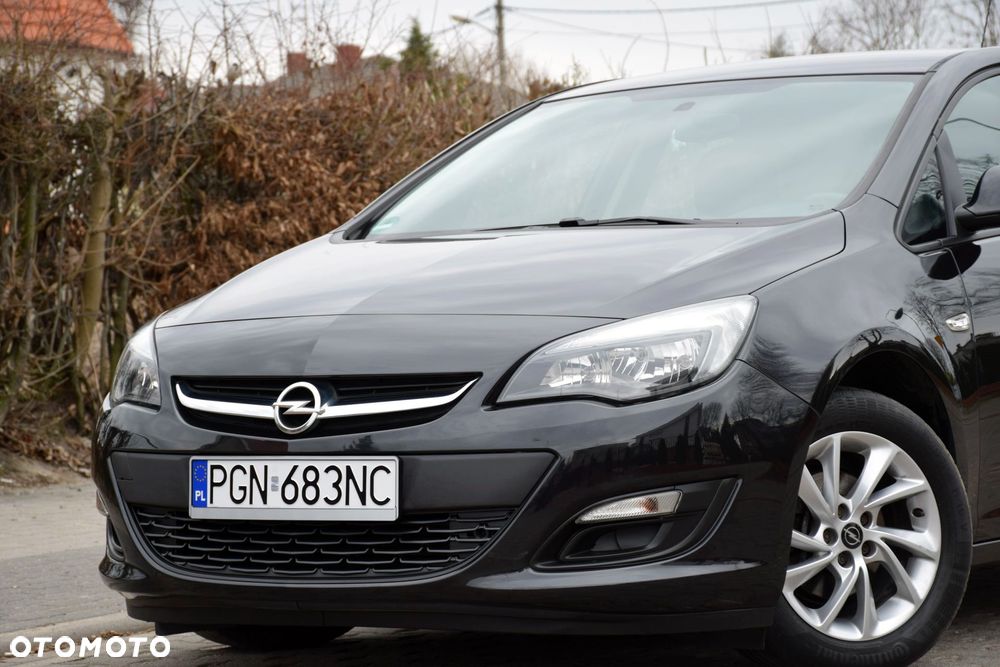 Opel Astra 1.6 Design Edition - 6