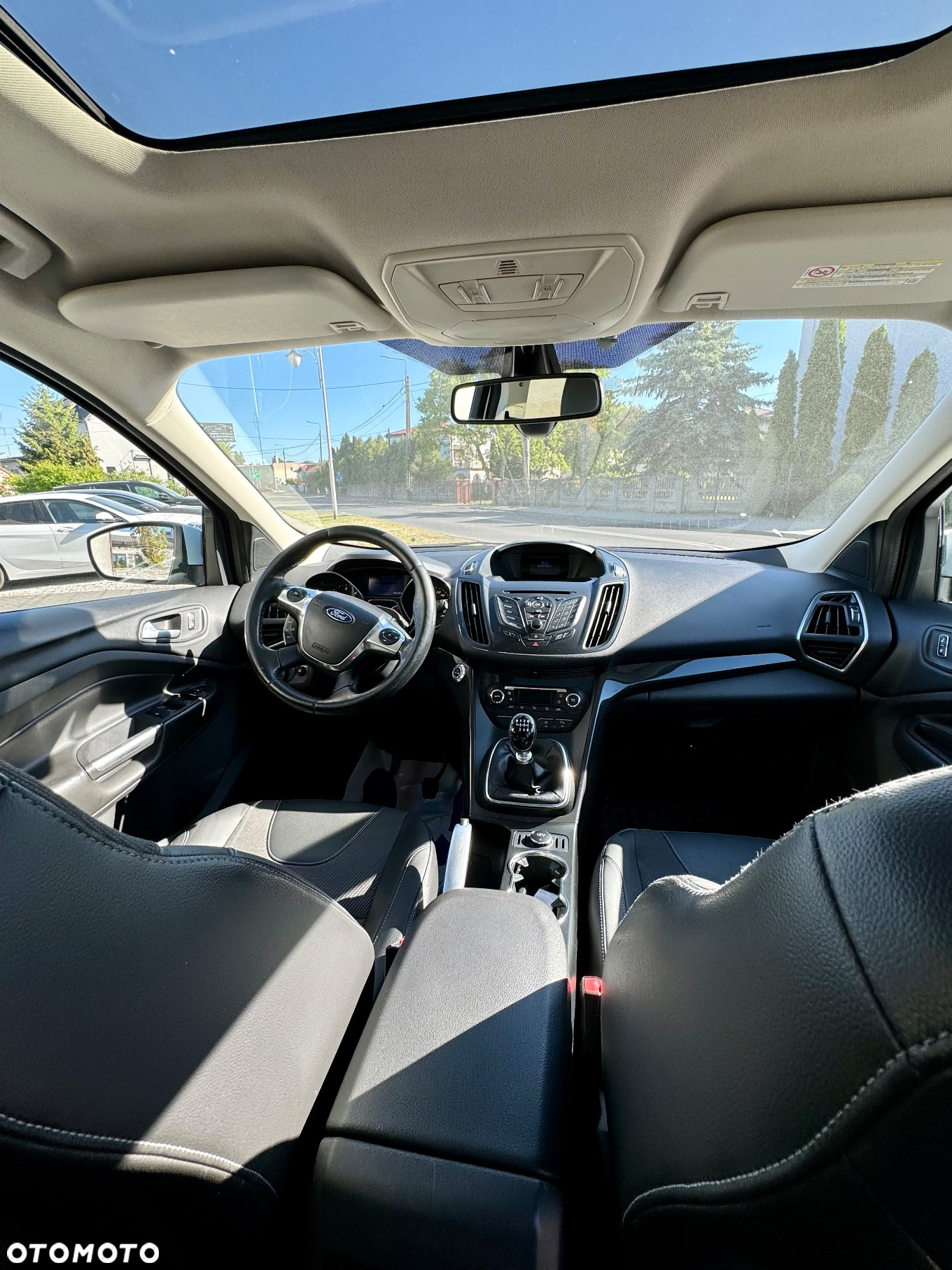 Ford Kuga 2.0 TDCi 2x4 Titanium - 17