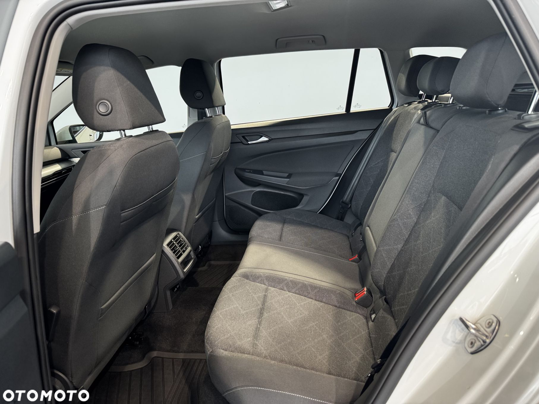 Volkswagen Golf - 14