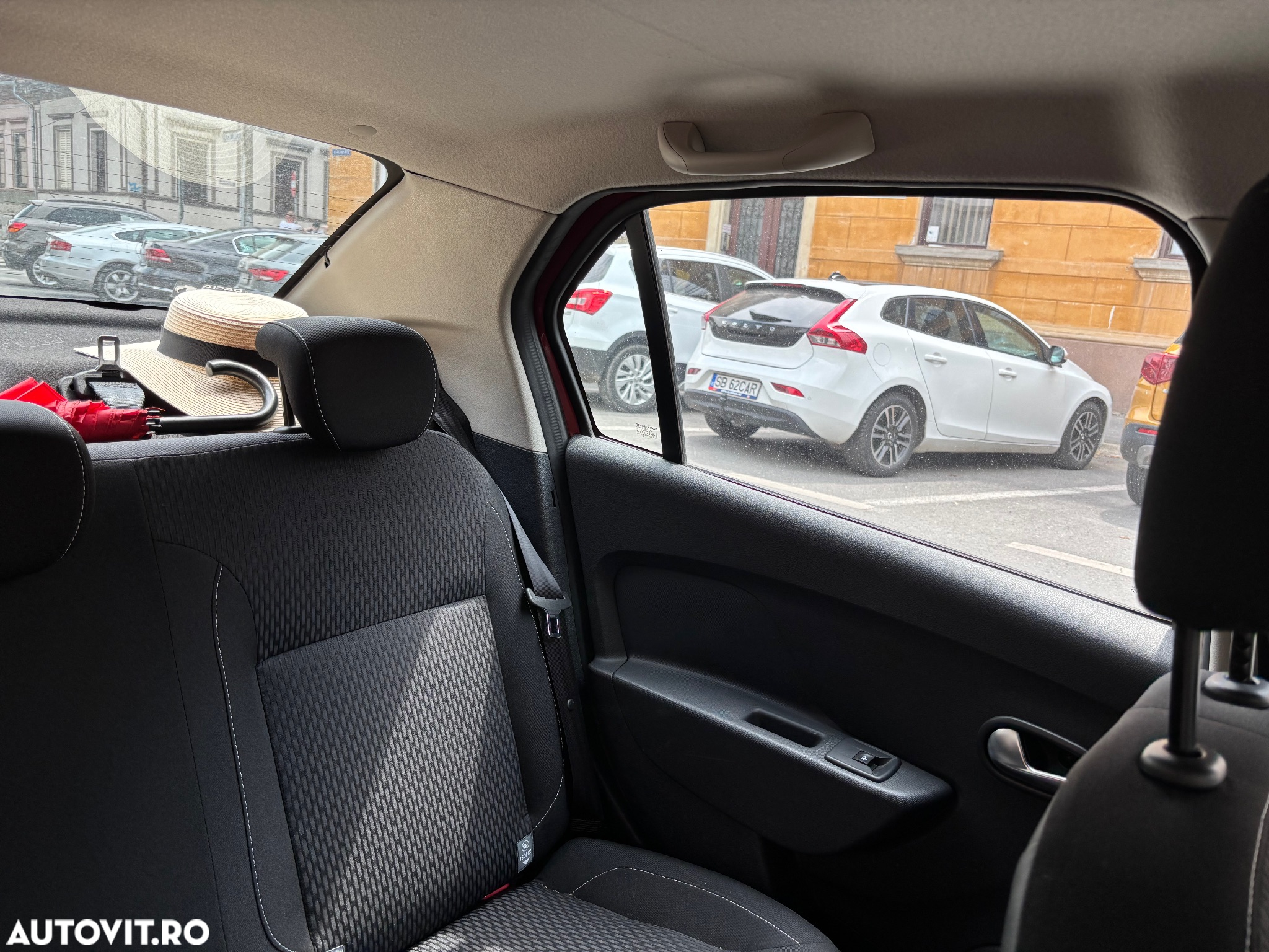 Dacia Logan 0.9 90CP Laureate - 11