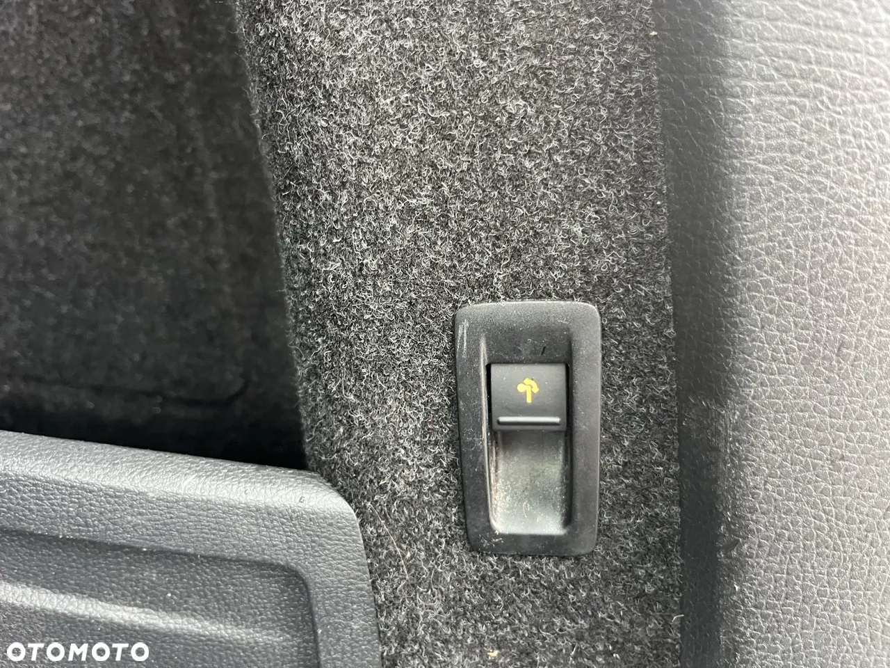 Volkswagen Passat 2.0 TSI Comfortline - 20