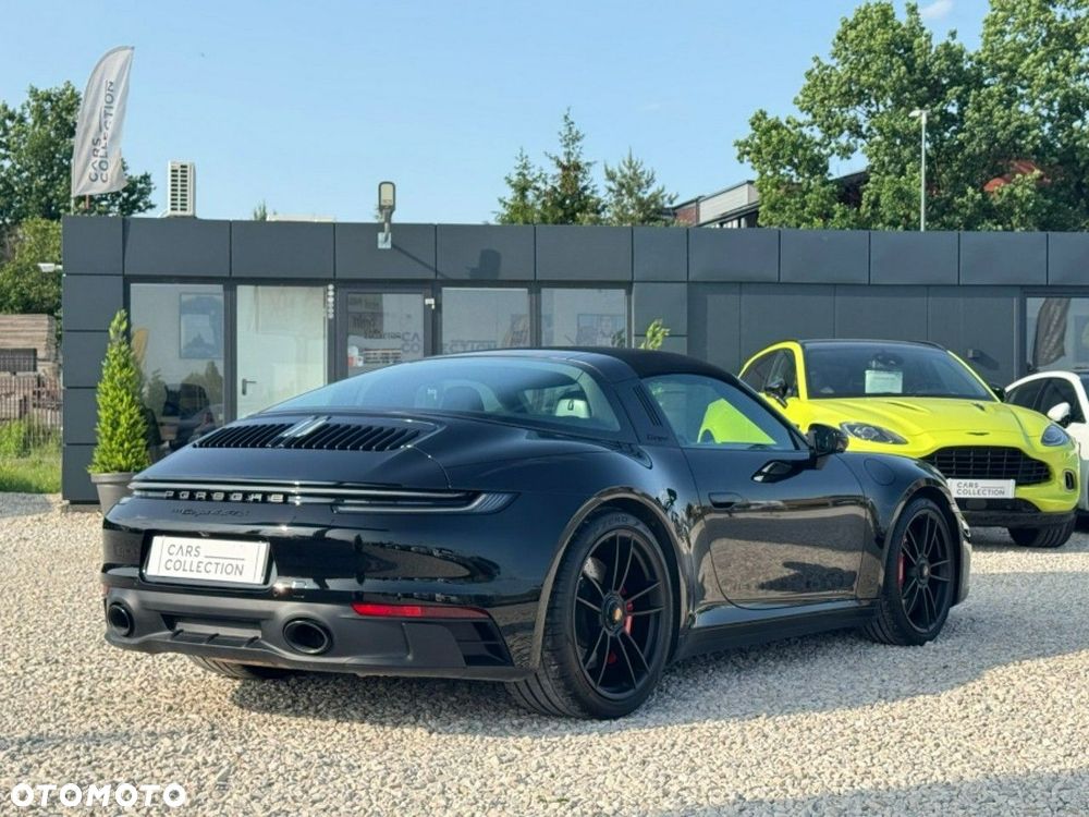 Porsche 911 - 4