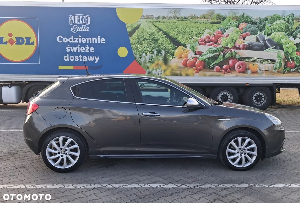 Alfa Romeo Giulietta 1.4 TB 16V Multiair Collezione - 8