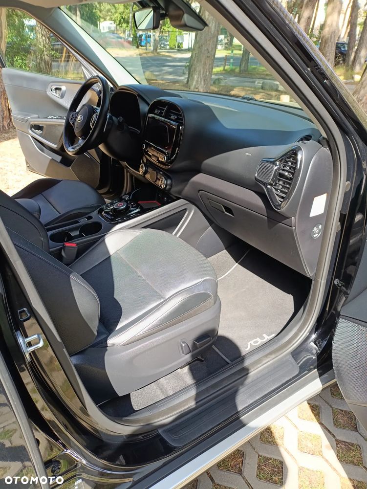 Kia Soul 64kWh XL - 8