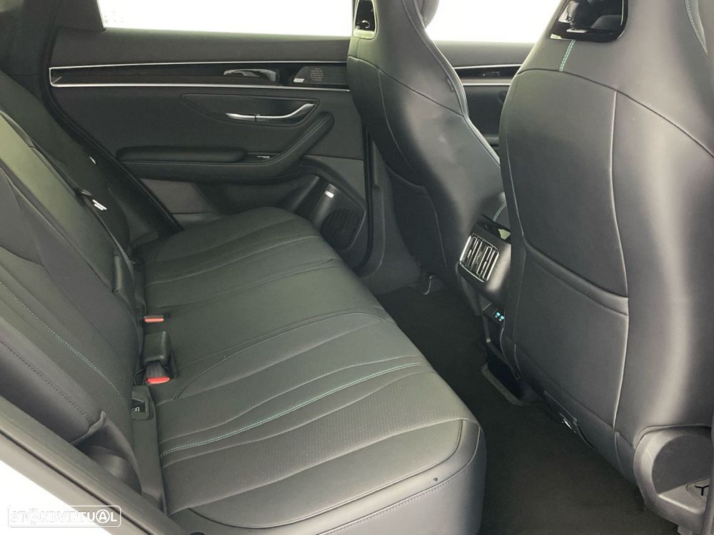 BYD Seal U 1.5 DM-i Boost — fotografia 21