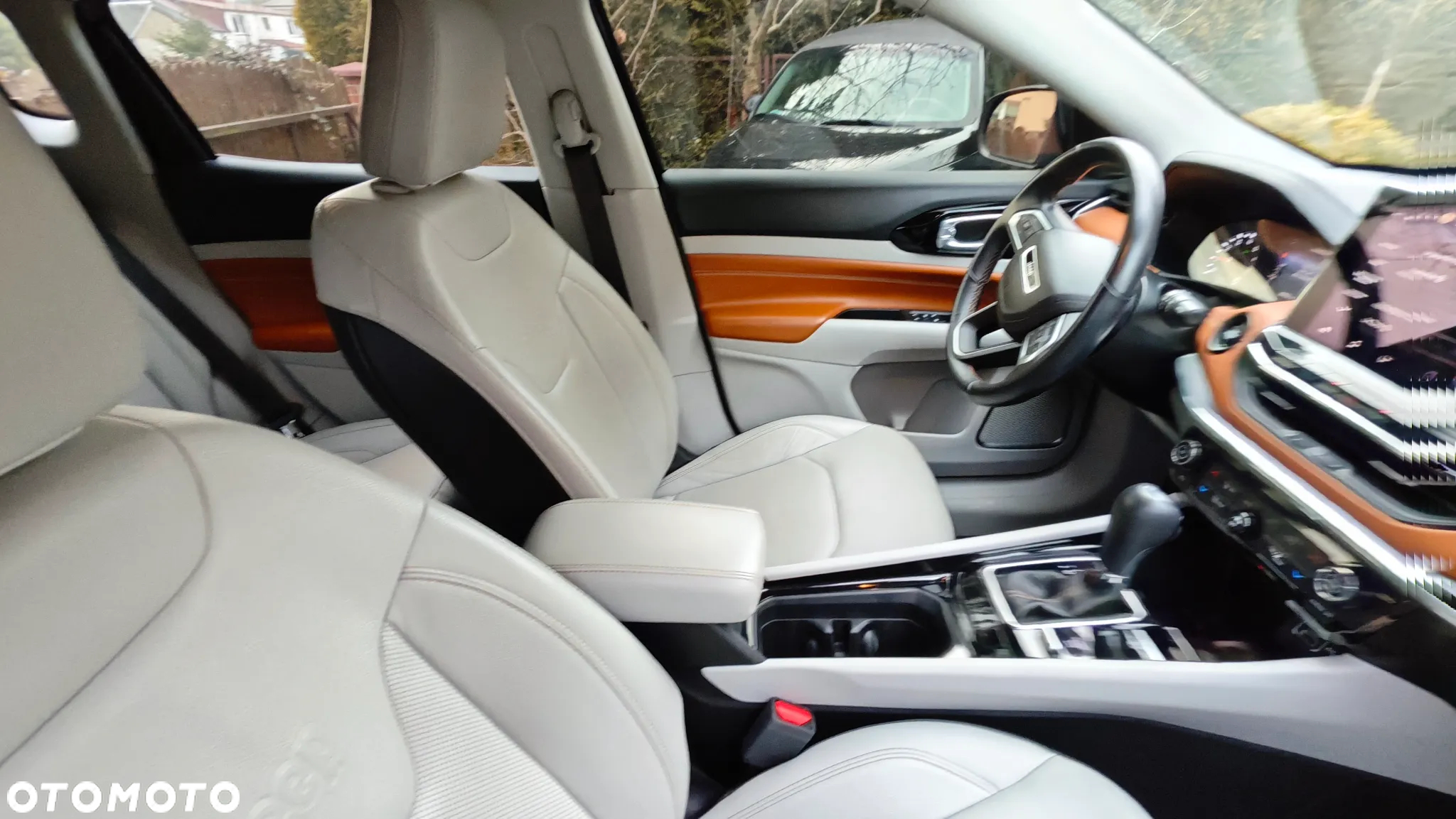 Jeep Compass - 10