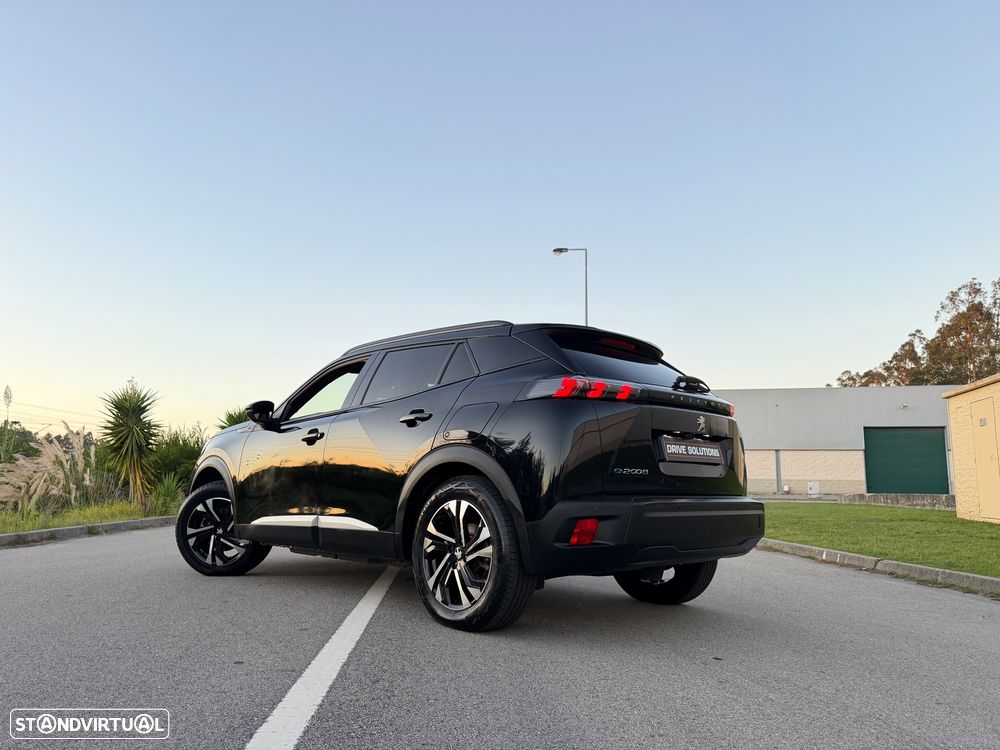 Peugeot e-2008 Allure Pack - 3