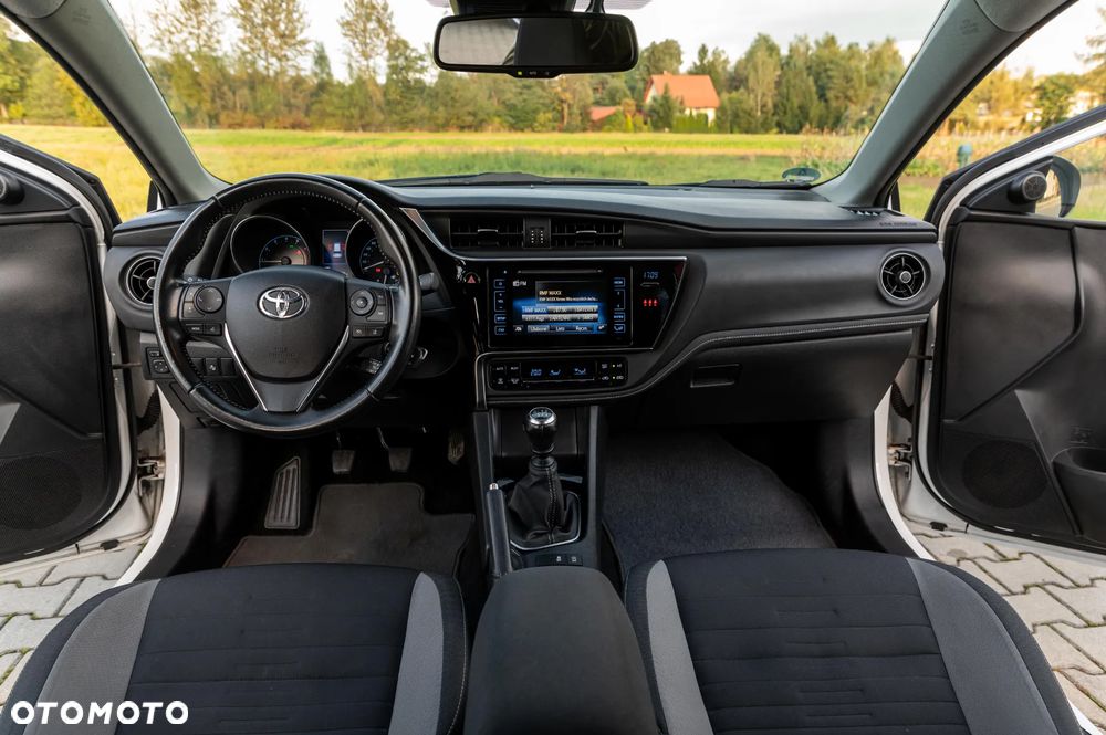 Toyota Auris 1.2 T Dynamic - 21
