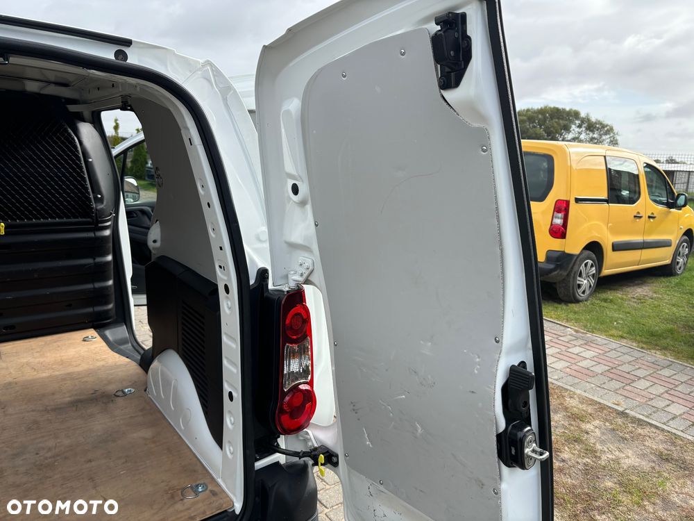 Citroën BERLINGO - 17