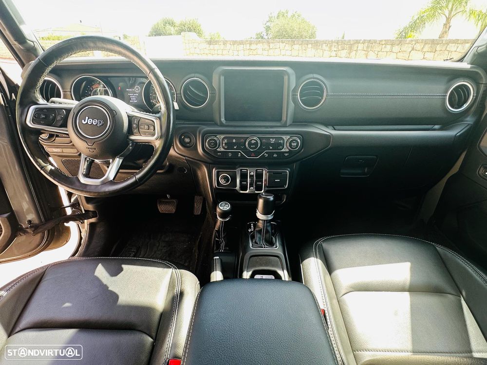 Jeep Gladiator 3.0V6 MultiJet AWD Auto Overland - 12