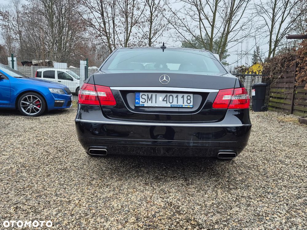 Mercedes-Benz Klasa E 200 CDI DPF BlueEFFICIENCY 7G-TRONIC Avantgarde - 6