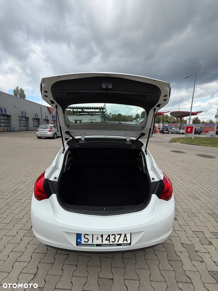 Opel Astra 1.4 Enjoy - 21