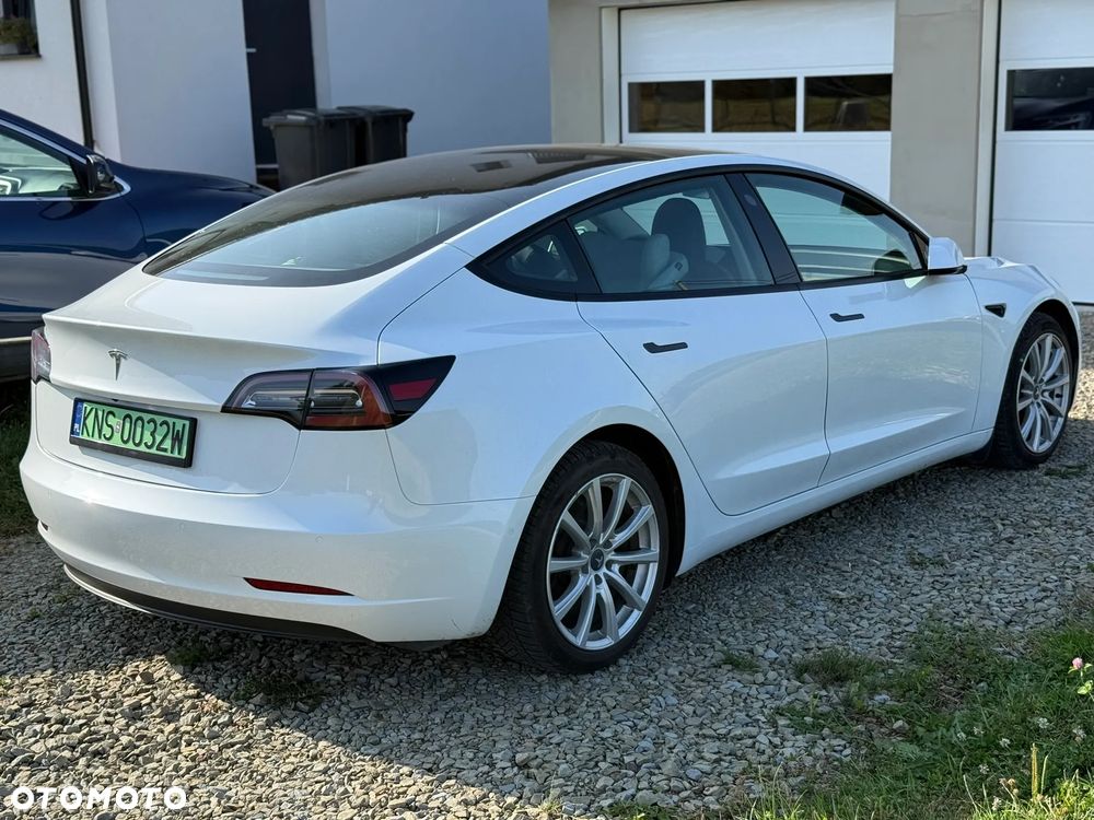 Tesla Model 3 - 6