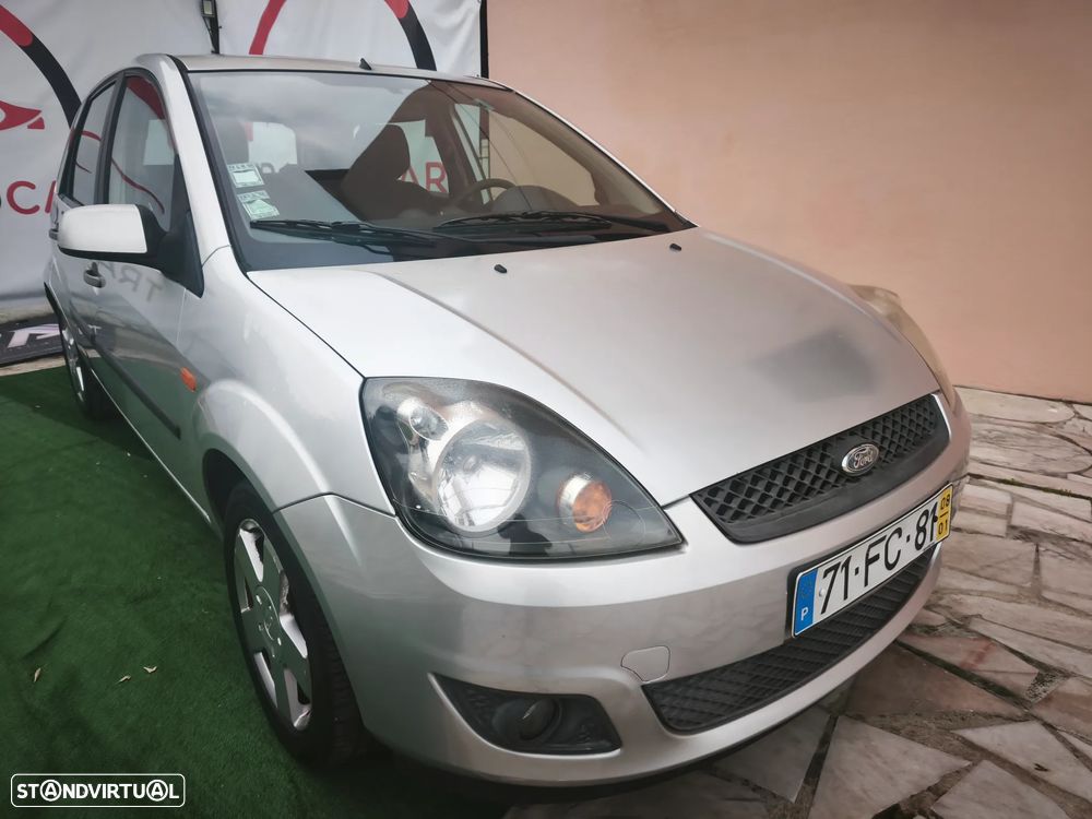 Ford Fiesta 1.25 Ambiente - 26
