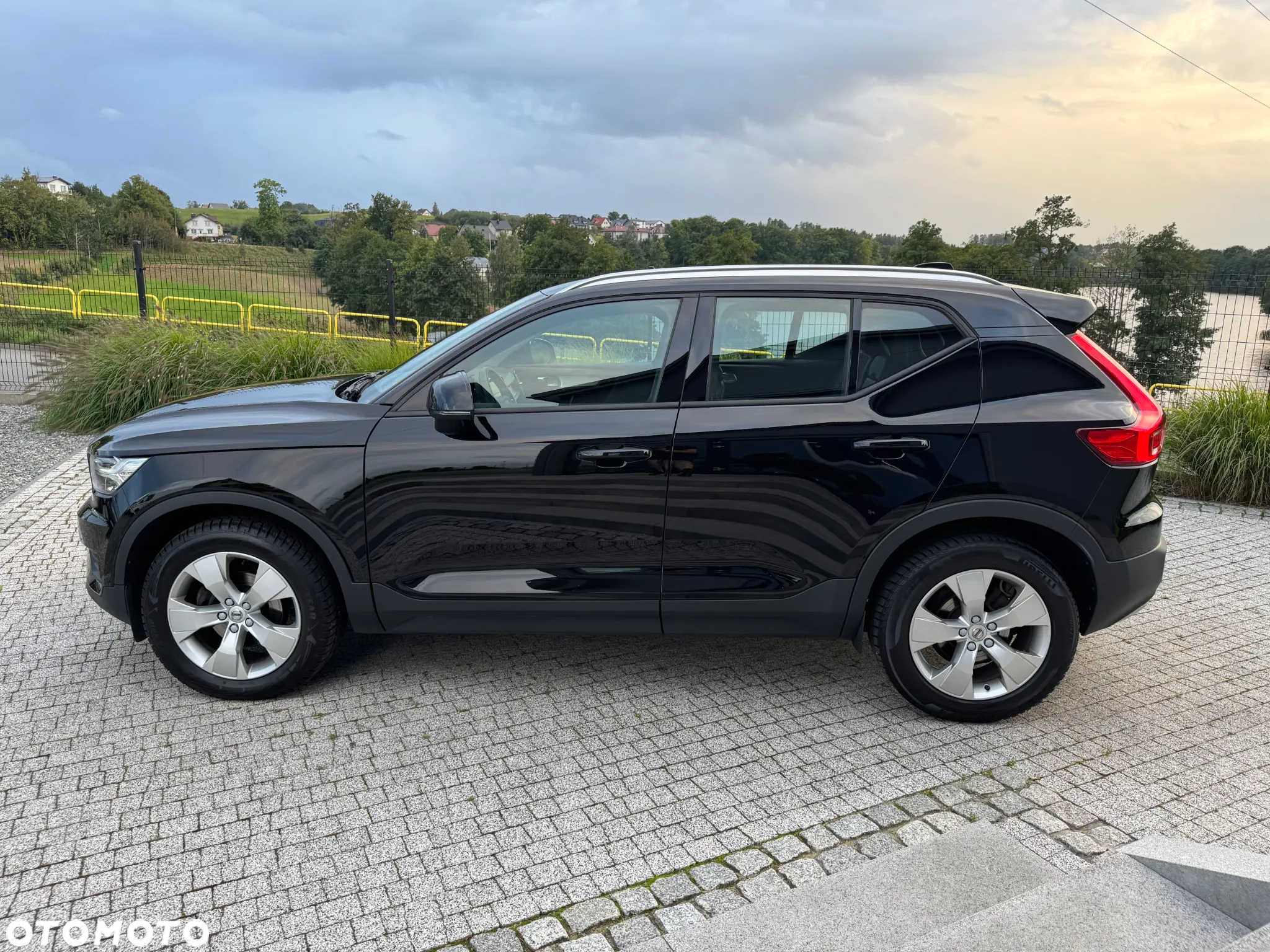 Volvo XC 40 D3 Momentum Pro - 5