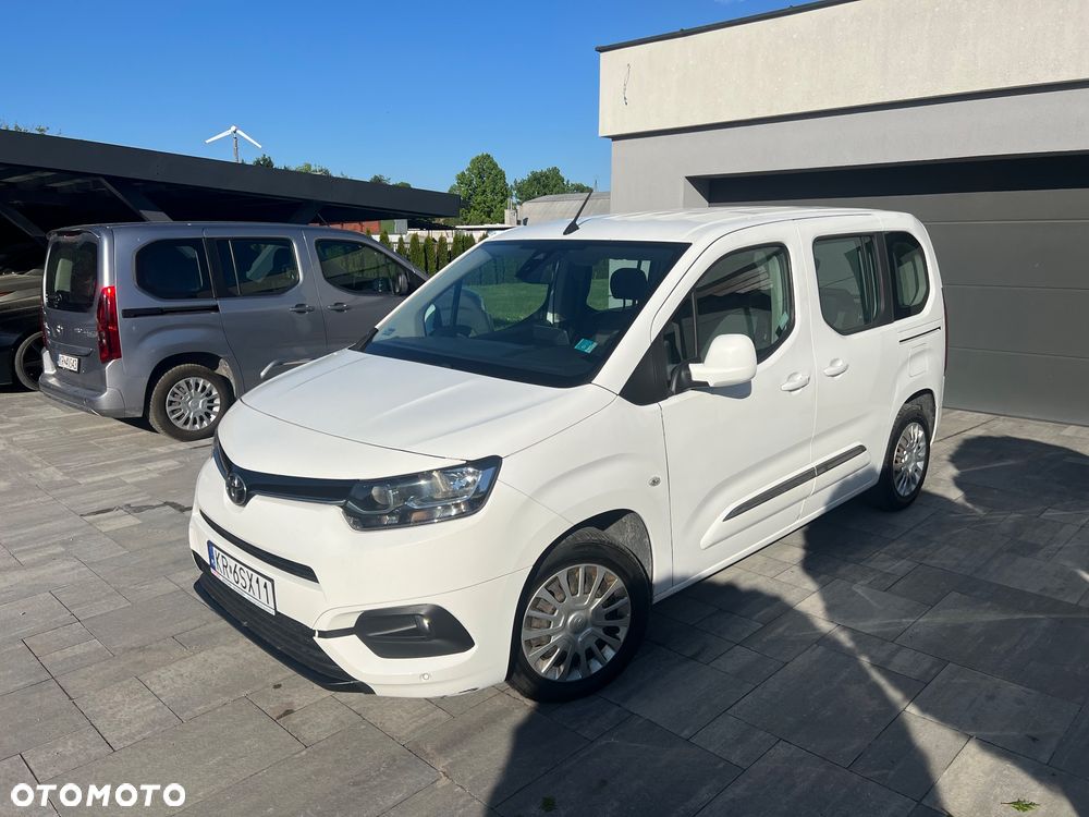 Toyota Proace City Verso 1.2 D-4T Business - 3