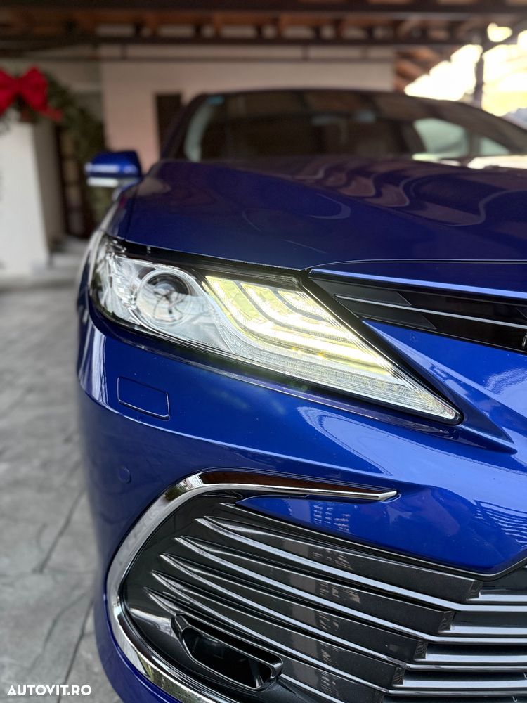 Toyota Camry 2.5 Hybrid Exclusive - 10