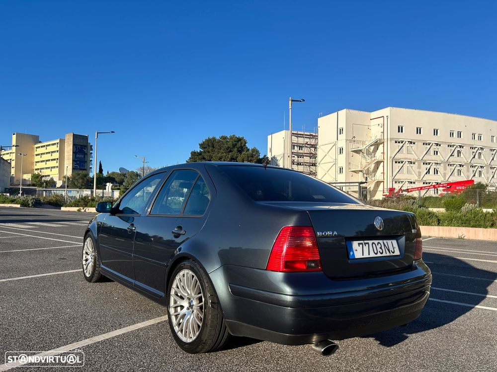 VW Bora 1.9 TDi Highline - 2
