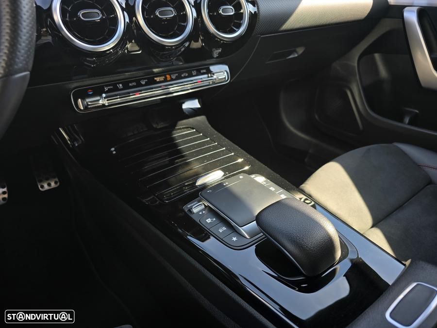 Mercedes-Benz CLA 180 - 38