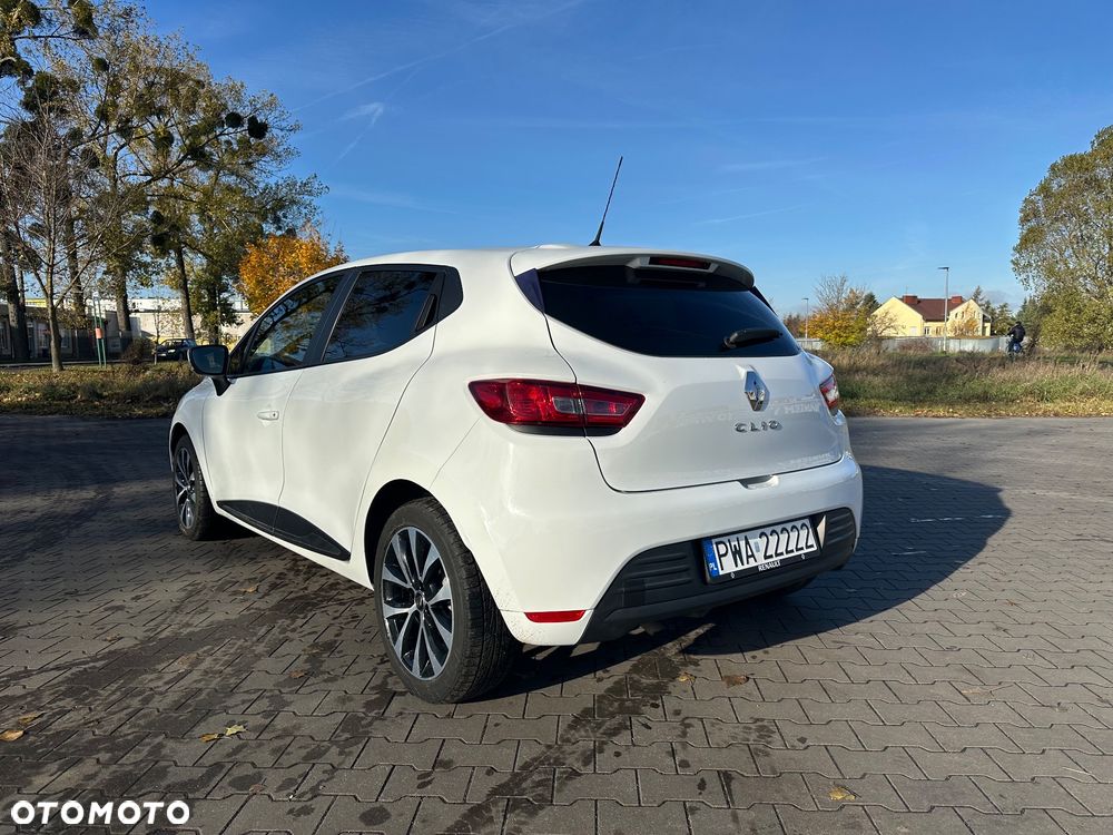 Renault Clio - 9
