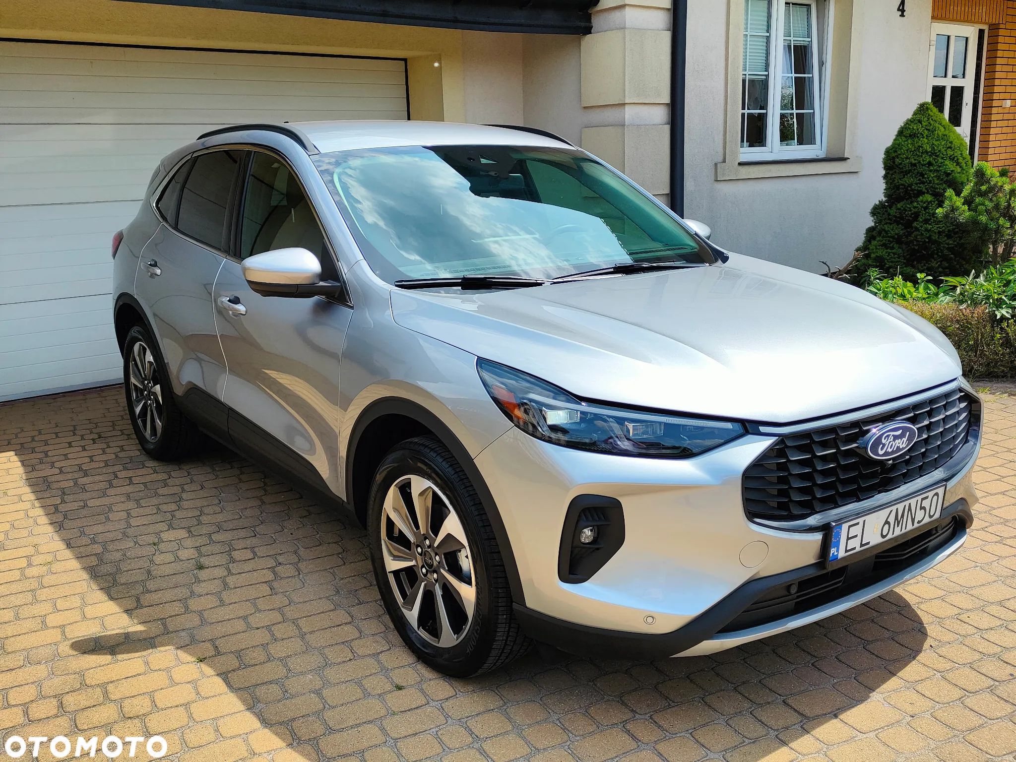 Ford Kuga - 1