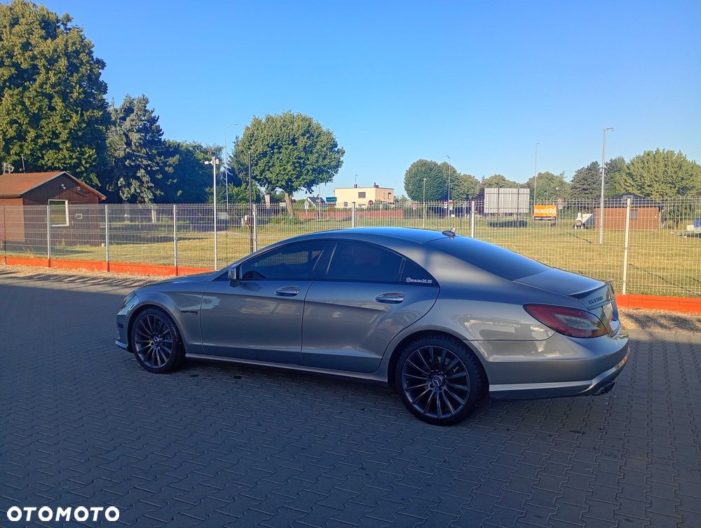 Mercedes-Benz CLS - 6