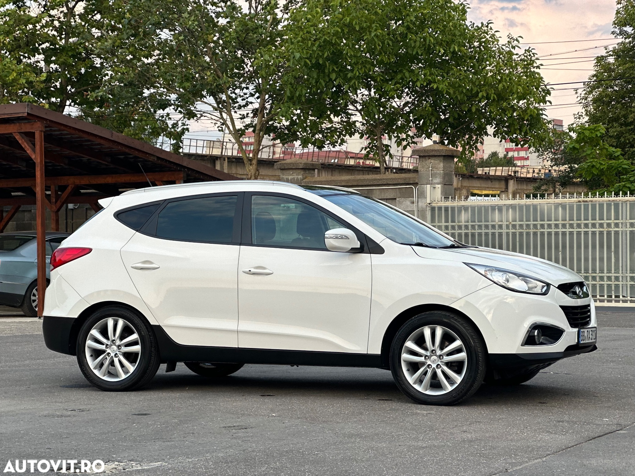 Hyundai ix35 2.0 CRDI 4WD Premium - 14