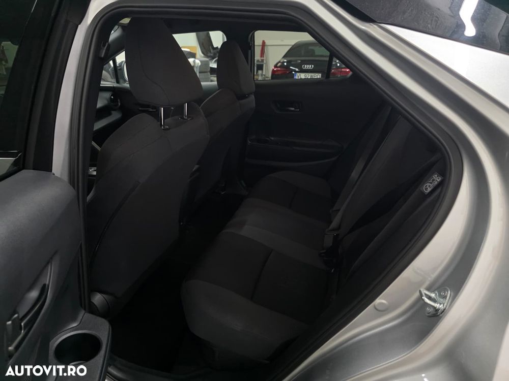 Toyota C-HR 1.8 HEV 140 CP 4x2 CVT Dynamic - 16