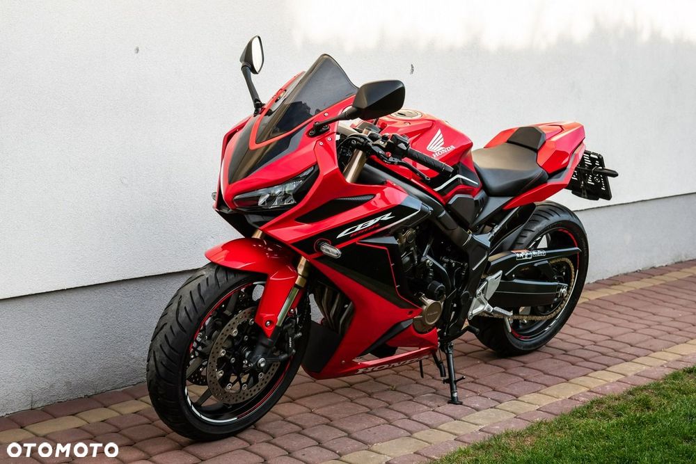 Honda CBR - 7
