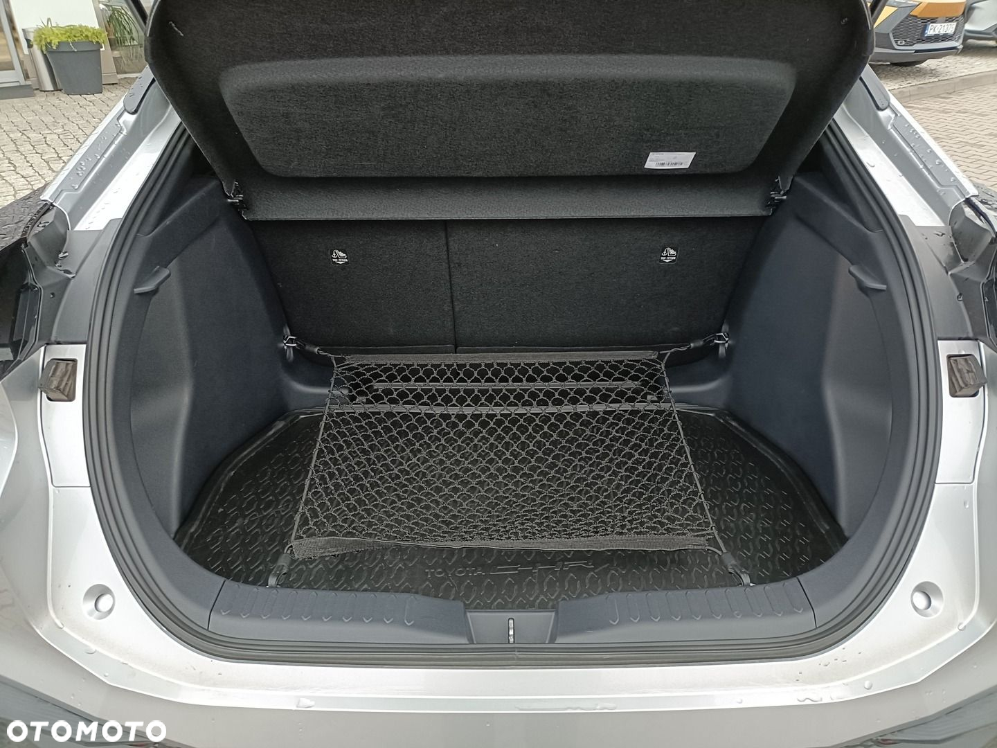 Toyota C-HR - 7