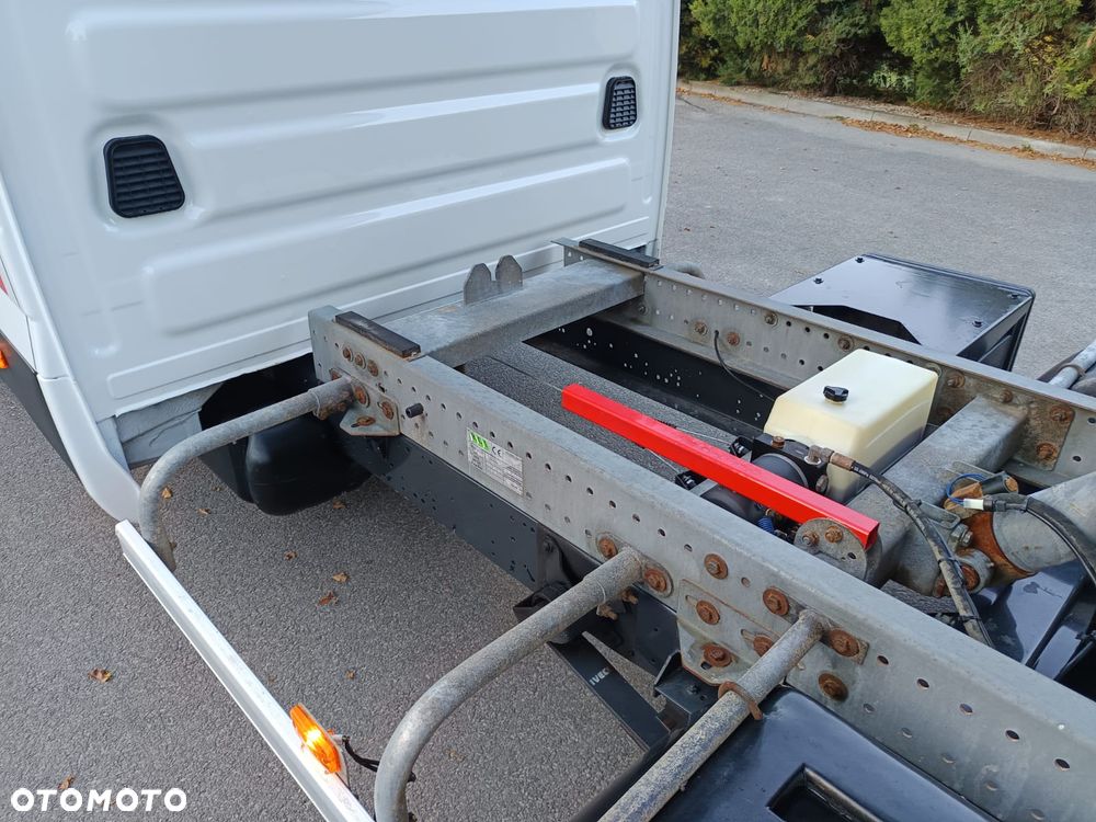 Iveco Daily 35C14 2300cm3 wywrotka kiper dubel doka - 28