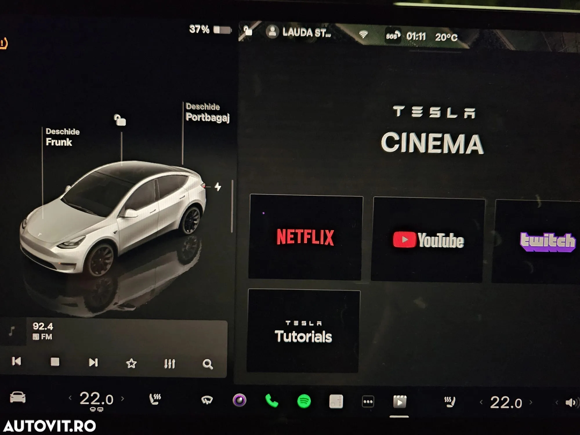 Tesla Model Y Long Range Dual Motor AWD - 10